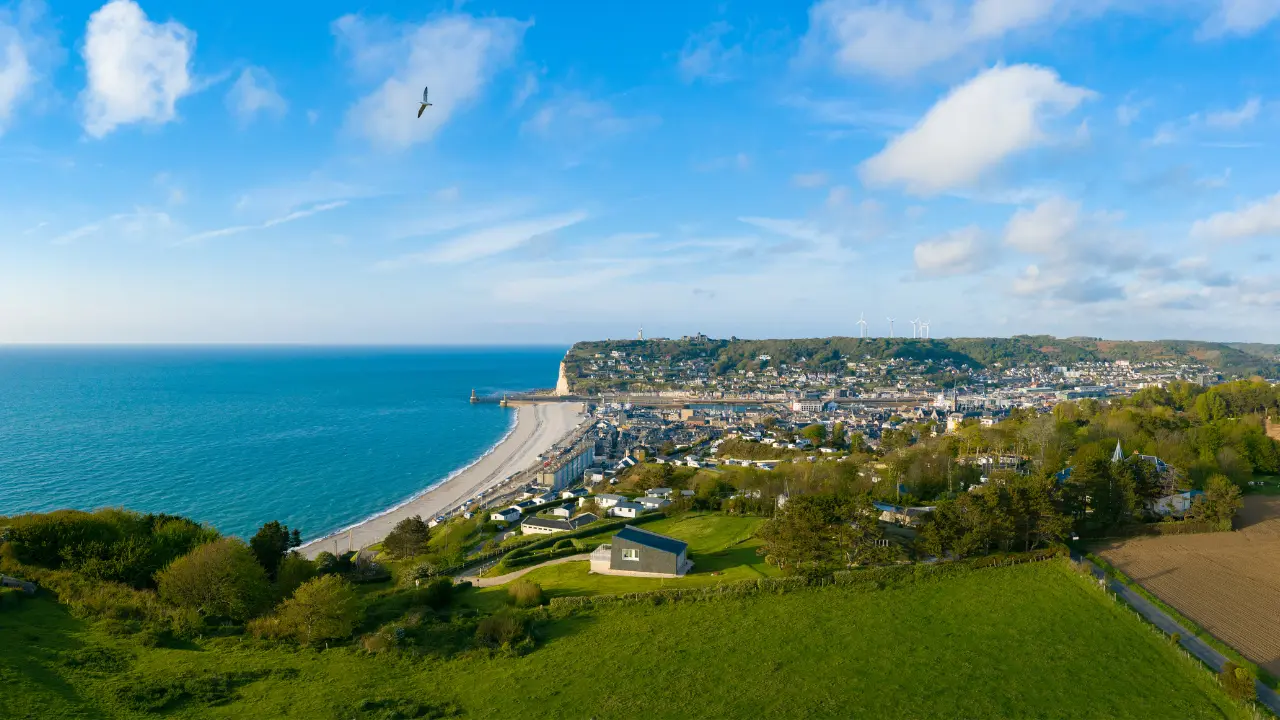 Webcam Fécamp, ville de Normandie vue du ciel pris par drone